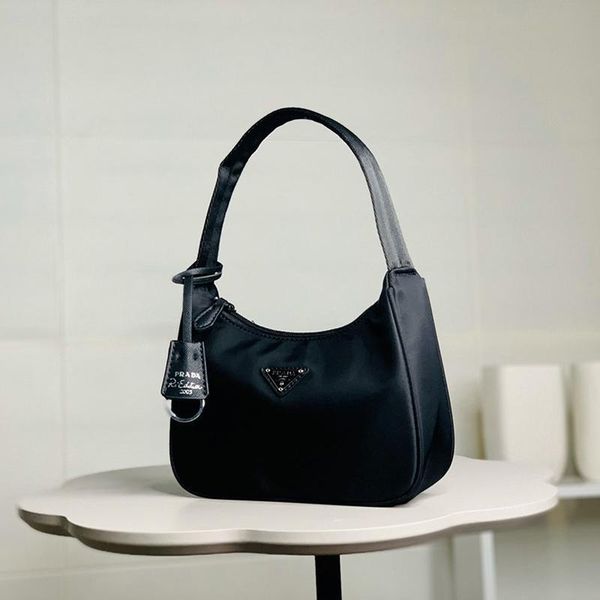 new arrival women simple style zipper armpit bag vintage classic shoulder bags with origin box ladies hobo bag drop ship
new arrival women simple style zipper armpit bag vintage classic shoulder bags with origin box ladies hobo bag drop ship