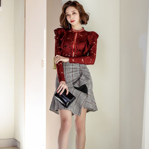 2020 hollow out lace blouse and ruffle wrap mini skirt ladies 2 piece set winter christmas evening party two piece set for women, White
2020 hollow out lace blouse and ruffle wrap mini skirt ladies 2 piece set winter christmas evening party two piece set for women, White
