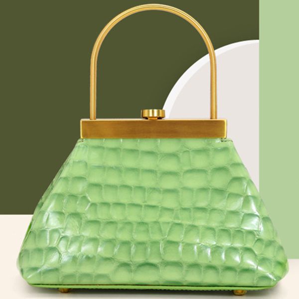 натуральная кожа золото клип рот сумка женщины камень pattern shell сумки женские высокого класса замок на ремне лакированной кожи crossbody
натуральная кожа золото клип рот сумка женщины камень pattern shell сумки женские высокого класса замок на ремне лакированной кожи crossbody