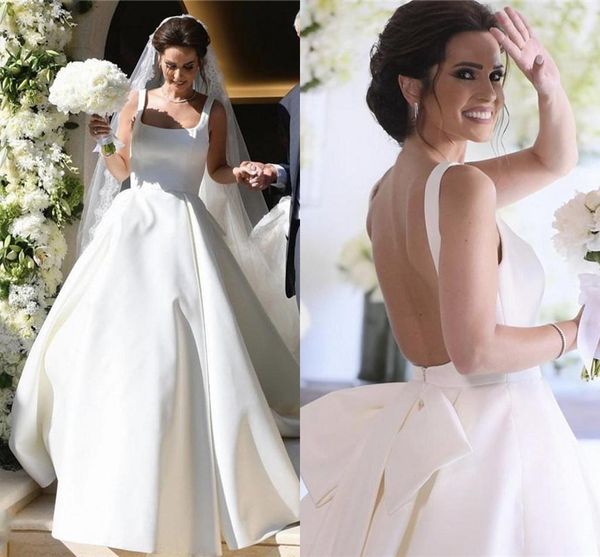 2020 new a line white satin country wedding dresses backless robes de mariée bohemian wedding gown vestidos de novia
2020 new a line white satin country wedding dresses backless robes de mariée bohemian wedding gown vestidos de novia