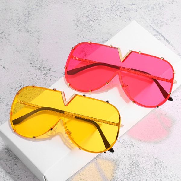 luxury fashion v oversized sunglasses men women mirror driving sunglass eyewear brand cool metal frame uv400 sun glasses, White;black
luxury fashion v oversized sunglasses men women mirror driving sunglass eyewear brand cool metal frame uv400 sun glasses, White;black