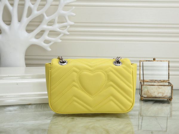 специальный дизайнерская сумка женская сумка женщина сумки sac классические элегантные закрылков горячие продаж хорошее качество сумки плеча
специальный дизайнерская сумка женская сумка женщина сумки sac классические элегантные закрылков горячие продаж хорошее качество сумки плеча