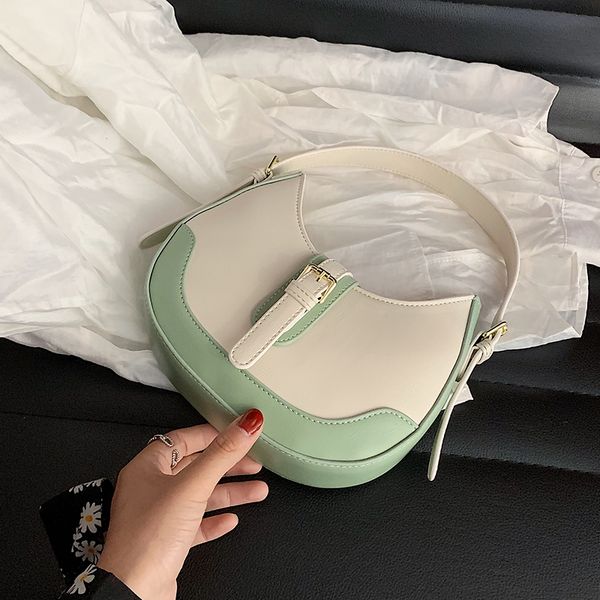 french design fashion armpit bag handbag elegant crescent bag shoulder diagonal width 21cm height 17cm thickness 6cm
french design fashion armpit bag handbag elegant crescent bag shoulder diagonal width 21cm height 17cm thickness 6cm