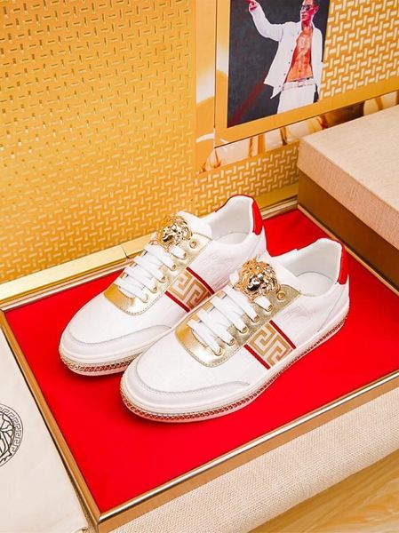 2020f high-end medusa embroidered leather low-lace-up casual shoes, fashionable and versatile outdoor sports shoes, size: 38-451, Black
2020f high-end medusa embroidered leather low-lace-up casual shoes, fashionable and versatile outdoor sports shoes, size: 38-451, Black