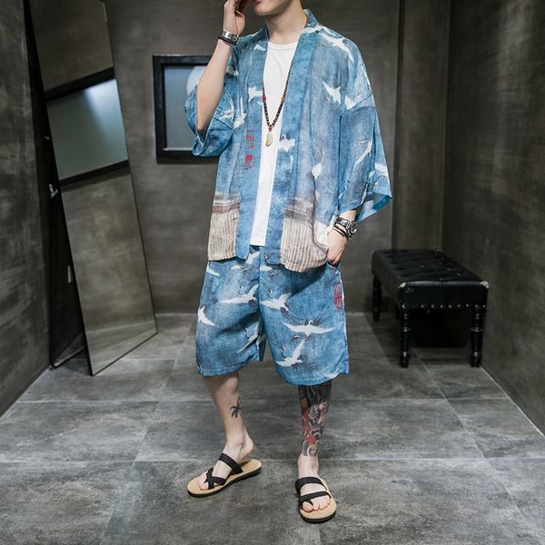 2020 chinese bird print blue summer loose tracksuit men mens kimono shorts suit sets male chinese style 2 piece sets clothes 5xl, Gray
2020 chinese bird print blue summer loose tracksuit men mens kimono shorts suit sets male chinese style 2 piece sets clothes 5xl, Gray