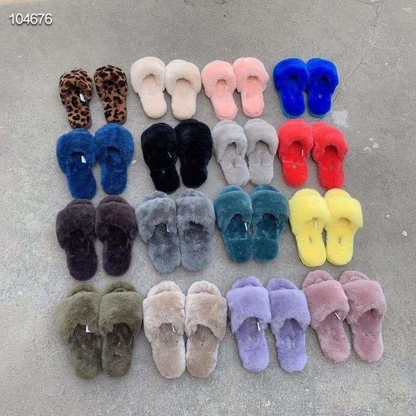 2020 fashion piece velvet sandals and slippers design transition casual slippers and comfortable four seasons air conditioning, Black
2020 fashion piece velvet sandals and slippers design transition casual slippers and comfortable four seasons air conditioning, Black