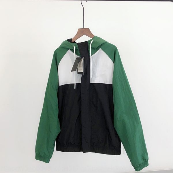 2020 spring new fashion brand men's windbreaker and women's trench coat double hook sports leisure all-match coat a0503, Tan;black
2020 spring new fashion brand men's windbreaker and women's trench coat double hook sports leisure all-match coat a0503, Tan;black