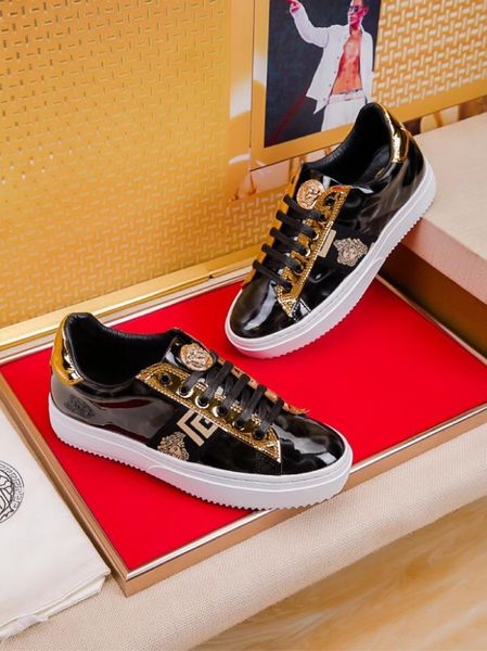 2020g limited edition medusa printed leather men's low-lace up casual shoes, high-end fashion outdoor sports shoes, size: 38-45, Black
2020g limited edition medusa printed leather men's low-lace up casual shoes, high-end fashion outdoor sports shoes, size: 38-45, Black