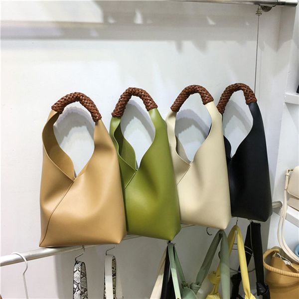 luxury handbags women large capacity bucket bags fashion designer soft leather ladies shoulder bag casual tote bags
luxury handbags women large capacity bucket bags fashion designer soft leather ladies shoulder bag casual tote bags