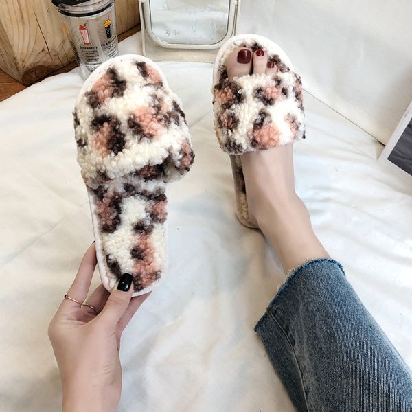 2020 new fur winter shoes women flock cork slippers spring fashion indoor furry shoe woman fluffy woolpack slides, Black
2020 new fur winter shoes women flock cork slippers spring fashion indoor furry shoe woman fluffy woolpack slides, Black