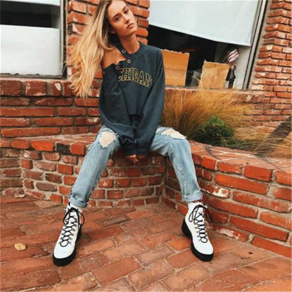 2020 new autumn and winter pullover sweatshirt women vogue personality hole round neck loose printing bare shoulders ladies top, Black
2020 new autumn and winter pullover sweatshirt women vogue personality hole round neck loose printing bare shoulders ladies top, Black