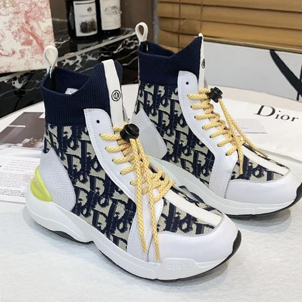 comfortable men 's shoes fashion classic sneakers breathable autumn and winter footwears high lace -up casual men boots with origi, Black
comfortable men 's shoes fashion classic sneakers breathable autumn and winter footwears high lace -up casual men boots with origi, Black