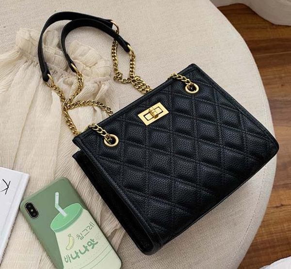 newset designer bags women 2020 popular bags fashion small fragrance style shoulder messenger diamond chain bag
newset designer bags women 2020 popular bags fashion small fragrance style shoulder messenger diamond chain bag