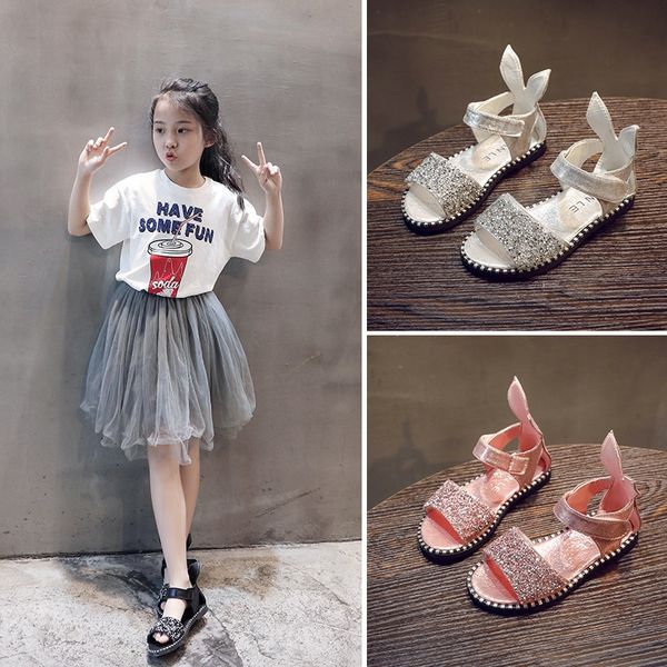 2020 new magic and children's sandals girls' cute sandals sequins magic sticker, Black;red
2020 new magic and children's sandals girls' cute sandals sequins magic sticker, Black;red