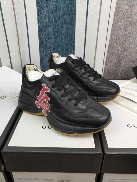 the brand designer luxury leather casual sneakers, stylish rhyton sneakers, comfortable platform, size 35-45,aa
the brand designer luxury leather casual sneakers, stylish rhyton sneakers, comfortable platform, size 35-45,aa