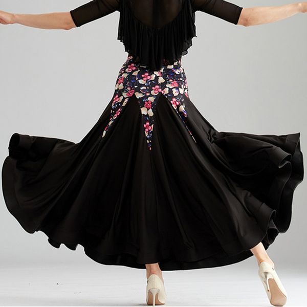 black green modern dance skirt new high-end ballroom dance waltz female skirt square, Black;red
black green modern dance skirt new high-end ballroom dance waltz female skirt square, Black;red