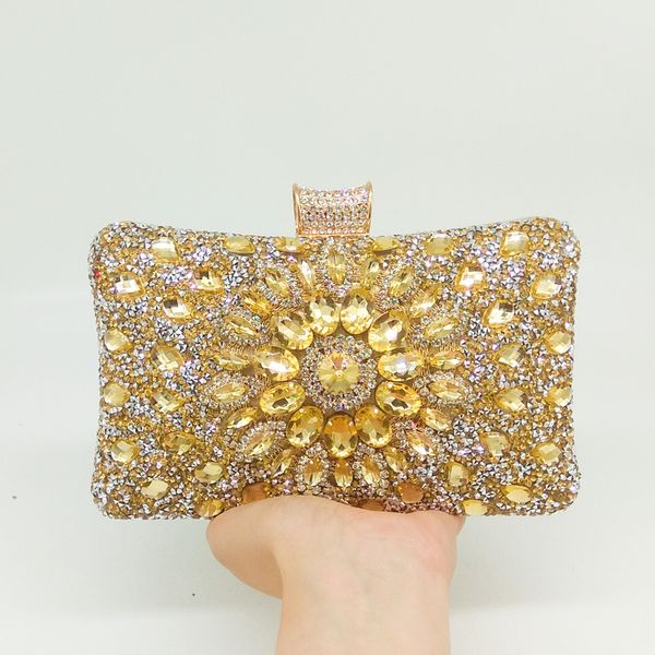 boutique de fgg dazzling gold кристал вечер цветок кошелек женщина металл minaudiere сцепления сумка для новобрачной свадьбы tote сумочка
boutique de fgg dazzling gold кристал вечер цветок кошелек женщина металл minaudiere сцепления сумка для новобрачной свадьбы tote сумочка