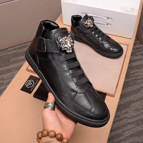 2021-2020y new high -end leather low -casual men 's shoes ,fashionable and comfortable sports shoes ,wild flat shoes ,size :38 -45, Black
2021-2020y new high -end leather low -casual men 's shoes ,fashionable and comfortable sports shoes ,wild flat shoes ,size :38 -45, Black