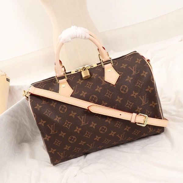 new arrival womens bag vintage design women totes leather crossbody bag handbags handle tote designer luxury ladies shoulder bags
new arrival womens bag vintage design women totes leather crossbody bag handbags handle tote designer luxury ladies shoulder bags