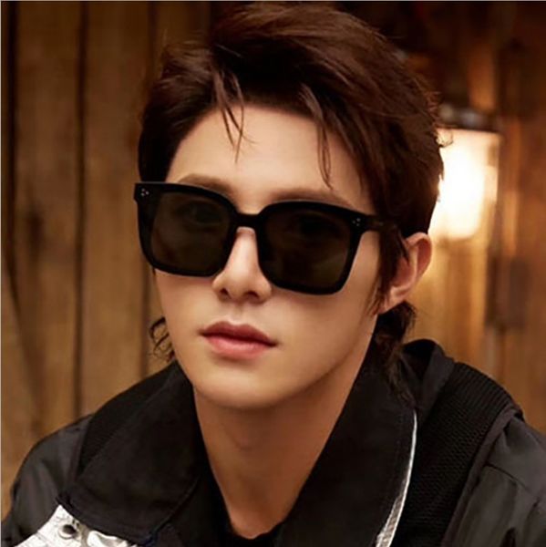 new korean fashion sun men's li sun yifeng large frame mitten sunglasses bright black glasses women's, White;black
new korean fashion sun men's li sun yifeng large frame mitten sunglasses bright black glasses women's, White;black
