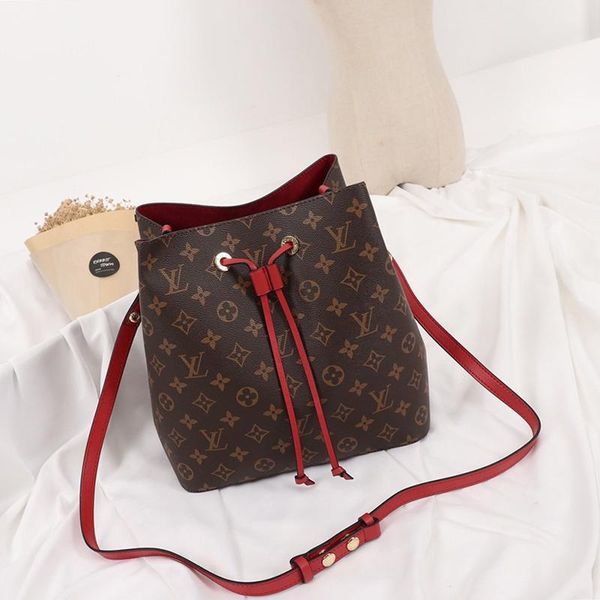 fast delivery vintage fashion classic women bags leather bucket bag handbag drawstring shoulder bag luxury messenger crossbody bags
fast delivery vintage fashion classic women bags leather bucket bag handbag drawstring shoulder bag luxury messenger crossbody bags