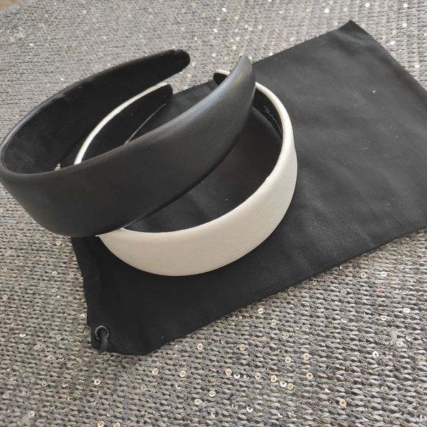 new fashion hair accessories collection classic pu headband with metal c classic hairband equipped with vip card and dust bag, Silver
new fashion hair accessories collection classic pu headband with metal c classic hairband equipped with vip card and dust bag, Silver
