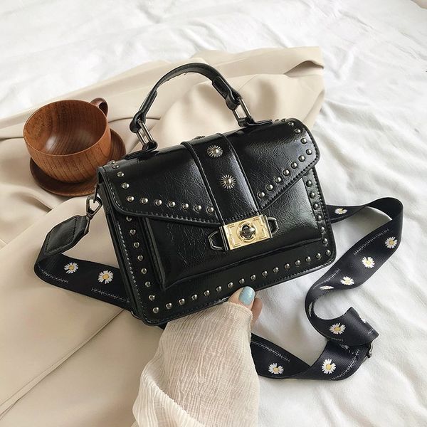 hand bags for women 2020 new rivet small crossbody bag fashion ladies shoulder bag pu leather luxury handbags black
hand bags for women 2020 new rivet small crossbody bag fashion ladies shoulder bag pu leather luxury handbags black