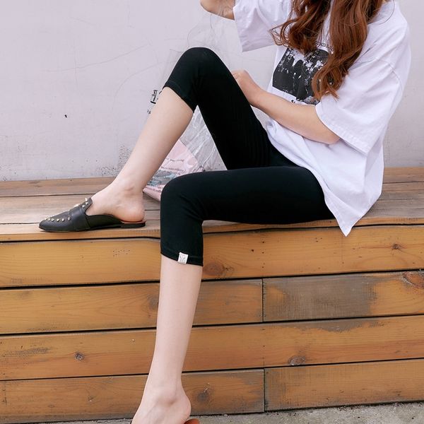 2020 new capri women's leggings short outer wear thin kitten korean style stretch large short coat tight pants size tight pants, Black
2020 new capri women's leggings short outer wear thin kitten korean style stretch large short coat tight pants size tight pants, Black