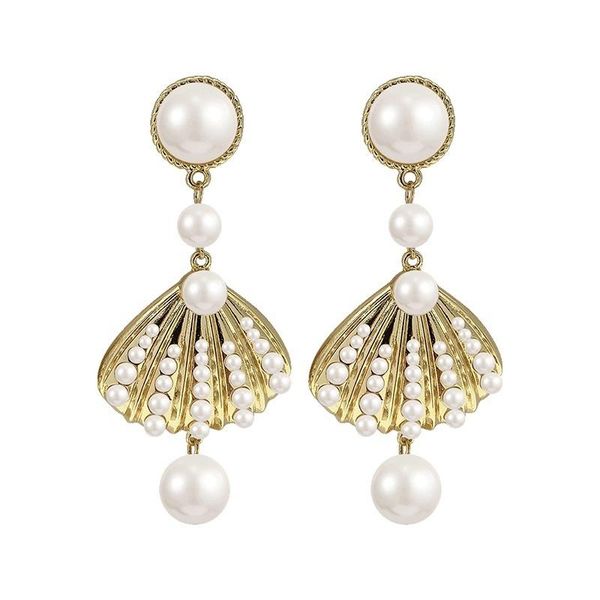 2019 новых серьги женщин мода темперамент искусственный pearl shell серьги t190626, Golden
2019 новых серьги женщин мода темперамент искусственный pearl shell серьги t190626, Golden