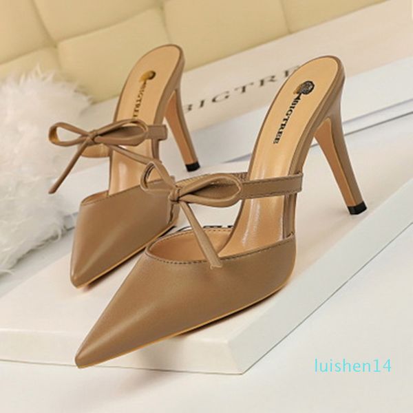 wedding shoes bride mules shoes women pointed toe high heels bow knot high heels solid color modis slippers l14, Black
wedding shoes bride mules shoes women pointed toe high heels bow knot high heels solid color modis slippers l14, Black