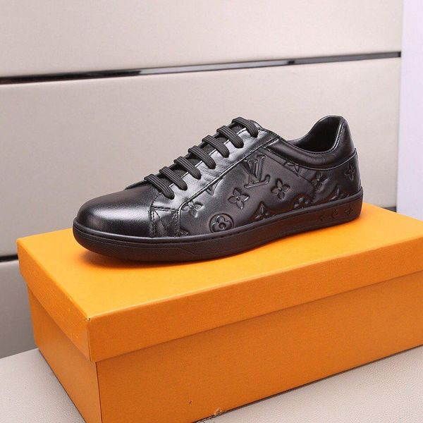 2020w high-end limited edition leather letter low-lace up casual sneakers, stylish wild outdoor flat shoes, size: 38-45, Black
2020w high-end limited edition leather letter low-lace up casual sneakers, stylish wild outdoor flat shoes, size: 38-45, Black