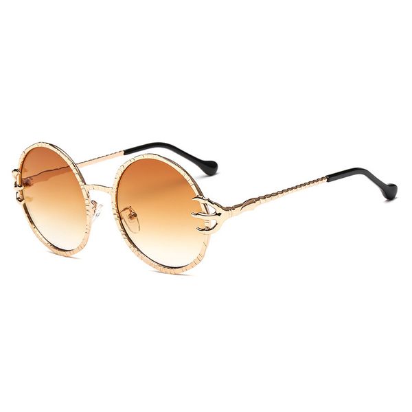 2020 fashion retro round women sunglasses alloy frame plastic material lenses 1515 uv400 protection eyewear, White;black
2020 fashion retro round women sunglasses alloy frame plastic material lenses 1515 uv400 protection eyewear, White;black