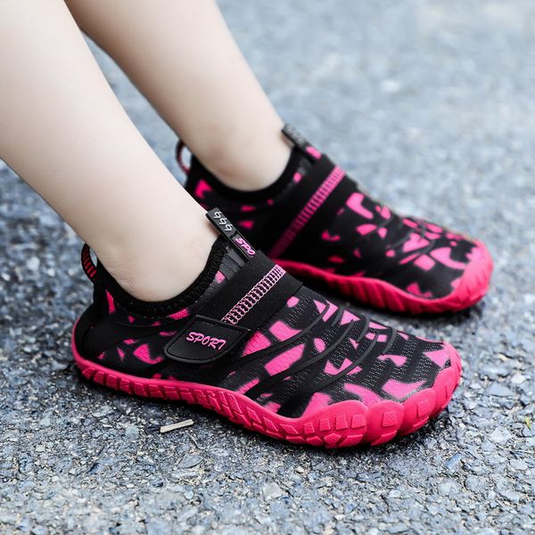 new style outdoor men shoes sneakers couple shoes breathable no-slip sport casual comfort lovers trainers, Black
new style outdoor men shoes sneakers couple shoes breathable no-slip sport casual comfort lovers trainers, Black