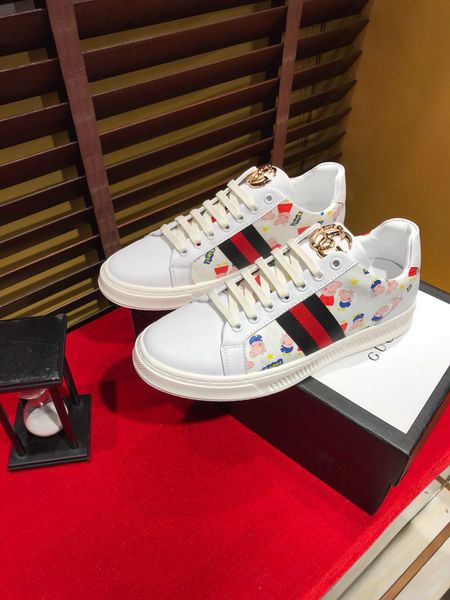 2020-2019y autumn high-end custom leather men's outdoor casual shoes, high-quality fashion sports shoes, wild low-shoes, size: 38-4
2020-2019y autumn high-end custom leather men's outdoor casual shoes, high-quality fashion sports shoes, wild low-shoes, size: 38-4
