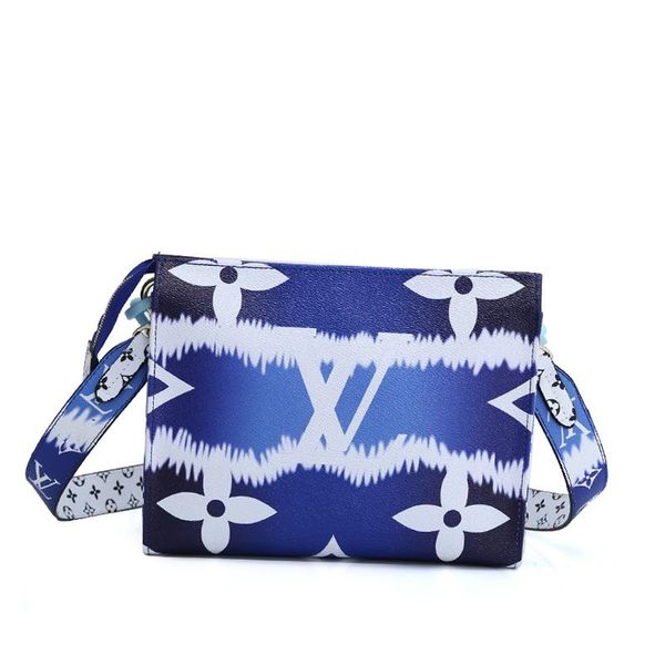 classic women leather clutch bag toilet pouch crossbody bags drop ship ladies totes zipper messenger bag retro type shoulder bags handbag
classic women leather clutch bag toilet pouch crossbody bags drop ship ladies totes zipper messenger bag retro type shoulder bags handbag