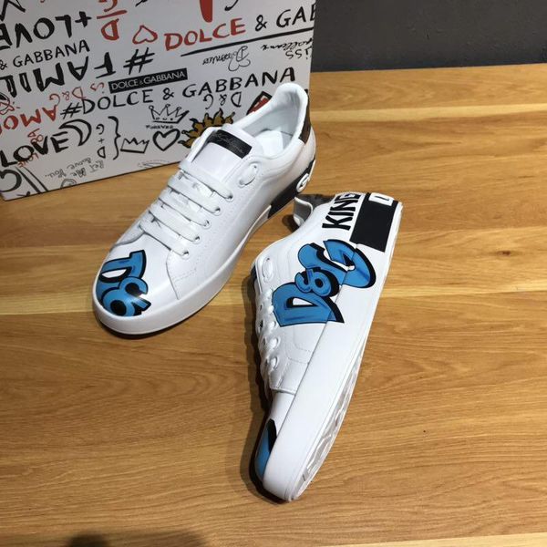 new18 luxury casual shoes fashion wild men and women sports shoes outdoor comfortable men and women travel shoes original box packaging, Black
new18 luxury casual shoes fashion wild men and women sports shoes outdoor comfortable men and women travel shoes original box packaging, Black