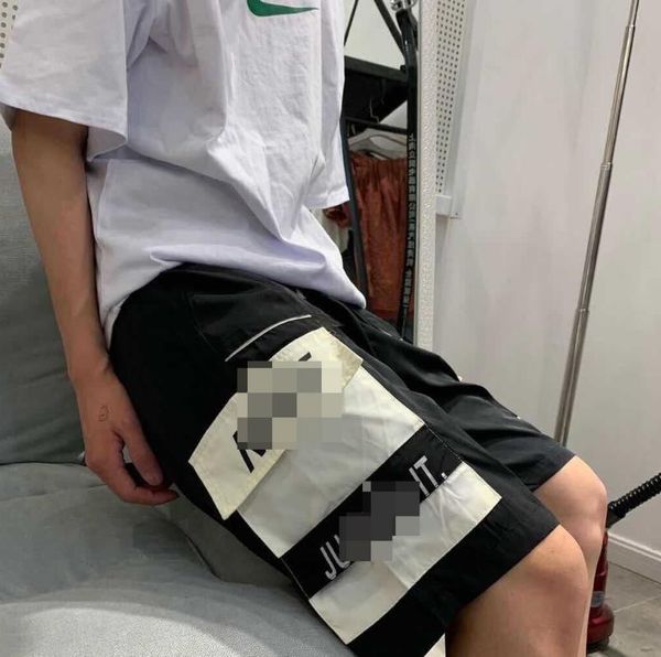 seller summer sports brand designer mens shorts trunks short pants letter elastic waist jogger pants sweat shorts 20041607l, White;black
seller summer sports brand designer mens shorts trunks short pants letter elastic waist jogger pants sweat shorts 20041607l, White;black
