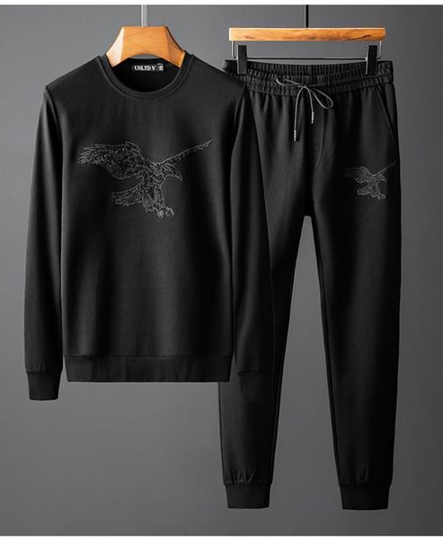 2020 autumn winter new men's tracksuits eagle embroidery casual sportwear two-piece suit hooded+pants tracksuits men sweatshirt pollove, Gray
2020 autumn winter new men's tracksuits eagle embroidery casual sportwear two-piece suit hooded+pants tracksuits men sweatshirt pollove, Gray