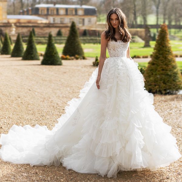 amazing a line beaded wedding dresses square neck lace appliqued backless bridal gowns sweep train ruffled tulle robe de mariée, White
amazing a line beaded wedding dresses square neck lace appliqued backless bridal gowns sweep train ruffled tulle robe de mariée, White