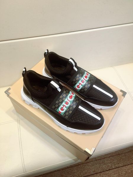 2020-2019z summer new style brand men's leather comfortable low-casual shoes, high-quality fashion wild sports shoes, size: 38-44
2020-2019z summer new style brand men's leather comfortable low-casual shoes, high-quality fashion wild sports shoes, size: 38-44