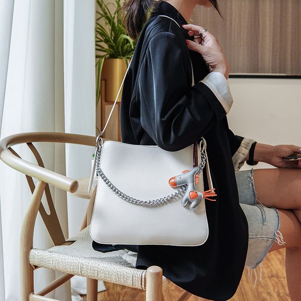 two set women shoulder bag 2020 new four seasons universal shoulder chain bag solid color simple wild mother and child black
two set women shoulder bag 2020 new four seasons universal shoulder chain bag solid color simple wild mother and child black