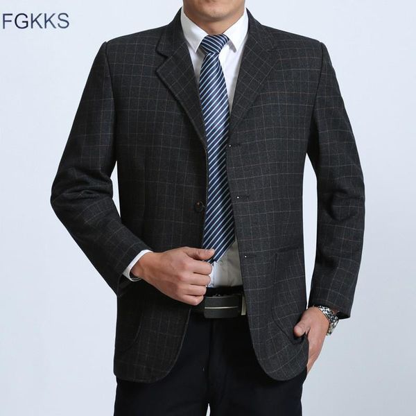 fgkks men blazer 2019 new fashion men solid color slim fit blazer brand clothes male business casual suits top, White;black
fgkks men blazer 2019 new fashion men solid color slim fit blazer brand clothes male business casual suits top, White;black