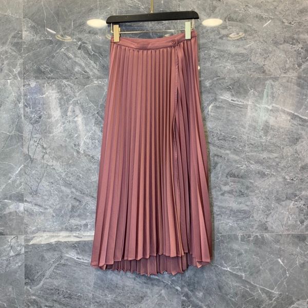 2020 spring and summer new women's waist of trousers fastener decoration plain pleated midi skirt 714, Black
2020 spring and summer new women's waist of trousers fastener decoration plain pleated midi skirt 714, Black
