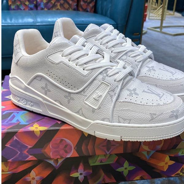 012 the high-quality men's casual sports shoes and outdoor casual shoes of the new brand designer, the original box size is 38-45, Black
012 the high-quality men's casual sports shoes and outdoor casual shoes of the new brand designer, the original box size is 38-45, Black
