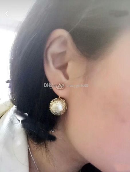 new arrival women fashion classic hollow out pearl charm earring gold plated copper ear studs gift, Silver
new arrival women fashion classic hollow out pearl charm earring gold plated copper ear studs gift, Silver