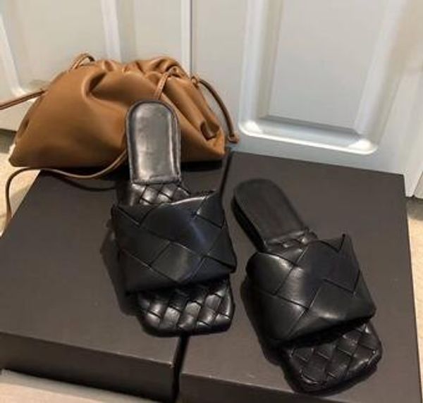 2020 flat slippers women summer sandals women shoes genuine leather high-quality luxury brands size 35-40, Black
2020 flat slippers women summer sandals women shoes genuine leather high-quality luxury brands size 35-40, Black