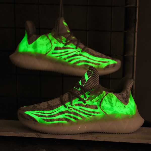 new fashion 2020 sneakers men soft design light weight sports shoes men lace up big size running shoes for jogging
new fashion 2020 sneakers men soft design light weight sports shoes men lace up big size running shoes for jogging