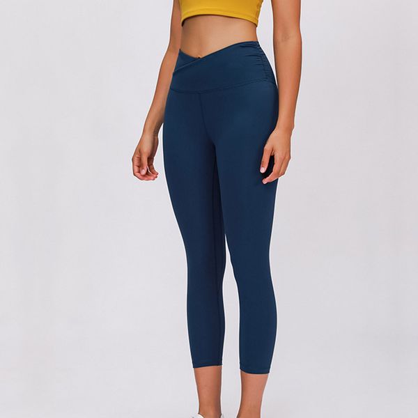 quality nylon plain running sport cropped pants women breathable high rise yoga fitness athletic capri pants gym clothes, White;red
quality nylon plain running sport cropped pants women breathable high rise yoga fitness athletic capri pants gym clothes, White;red