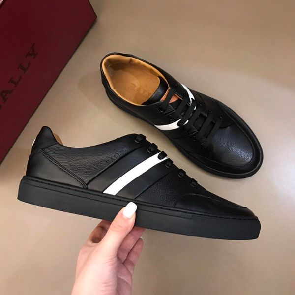 2020 new fashion luxury suede leather sneaker men women sport designer shoes calfskin rubber sole italian shoes sale size 38-44, Black
2020 new fashion luxury suede leather sneaker men women sport designer shoes calfskin rubber sole italian shoes sale size 38-44, Black