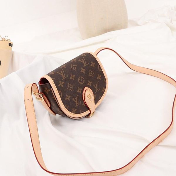 womens leather mini saddle bag ladies shoulder bag sac d 'épaule lady shoulder small flap shoulder crossbody bag drop shi
womens leather mini saddle bag ladies shoulder bag sac d 'épaule lady shoulder small flap shoulder crossbody bag drop shi